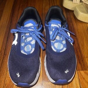 On running Cloudmonster sneakers